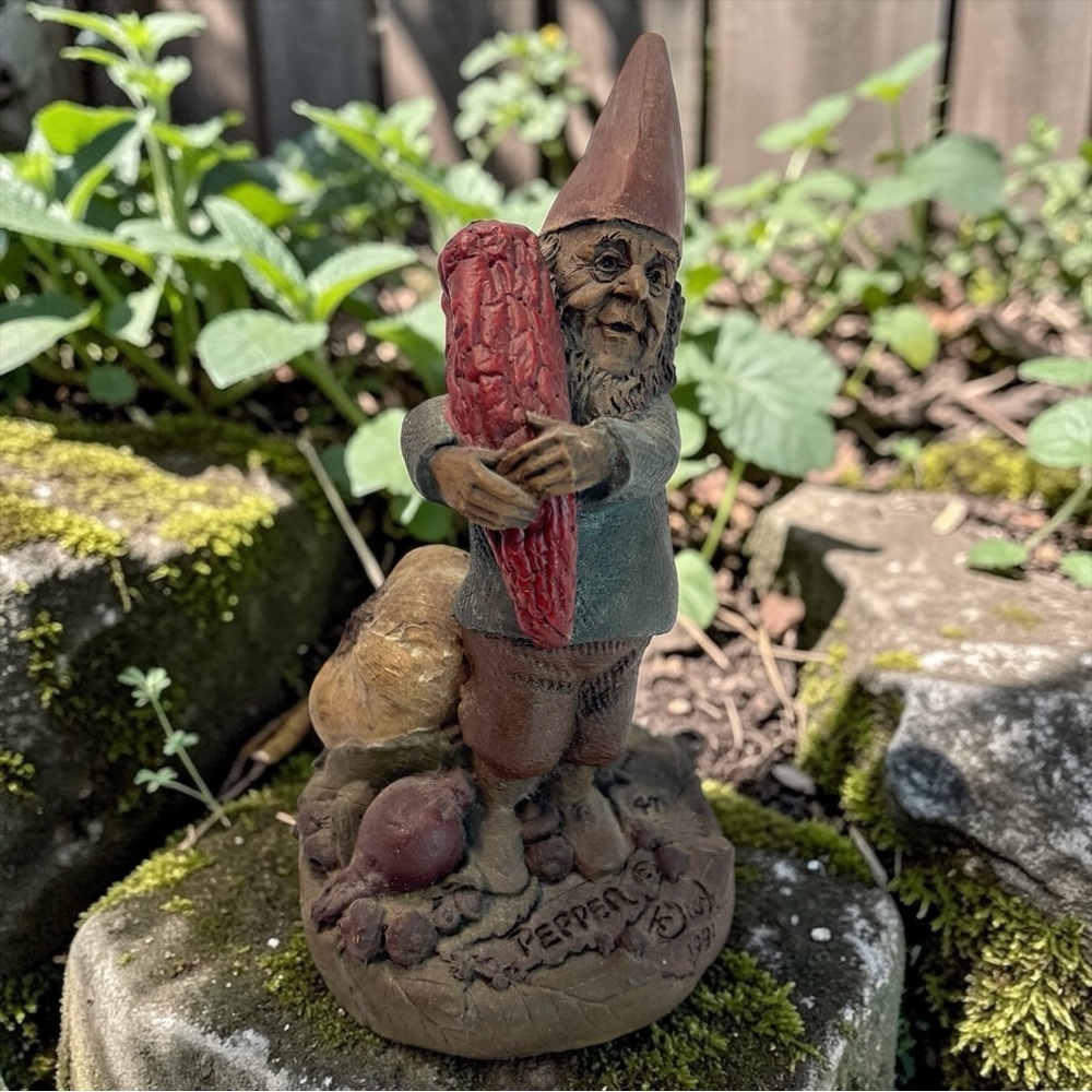 Tom Clark “Pepper” Gnome — Cairn Studio, Item #5160, 1991